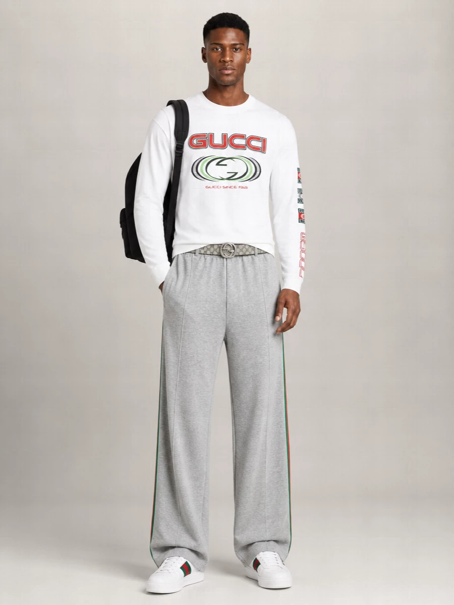 Gucci Cotton Oversized Long-Sleeve Logo-Print T-Shirt