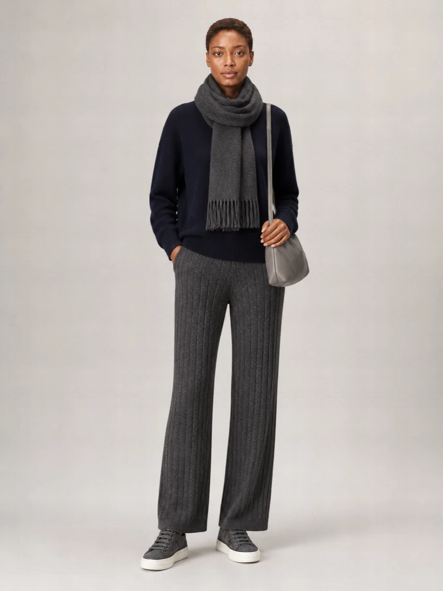 Extreme Cashmere Cashmere Crew-Neck Long-Sleeve Sweater