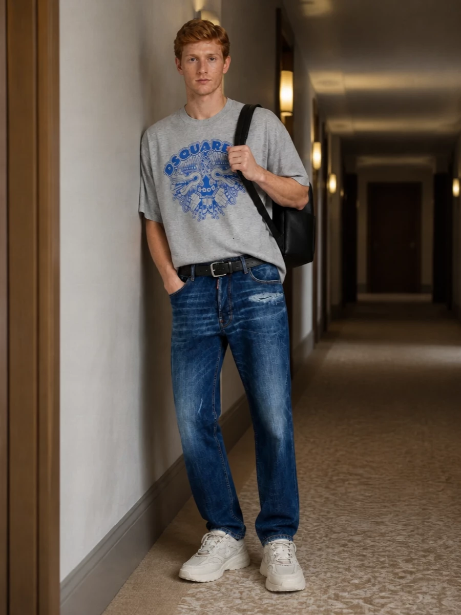 Dsquared2 jeans graphic tee neutral sneakers