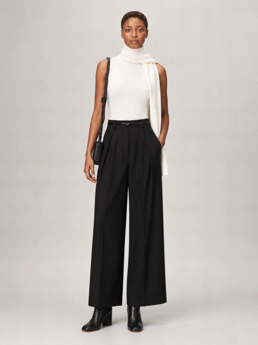 Sportmax Virgin Wool Ribbed Turtleneck Sleeveless Top