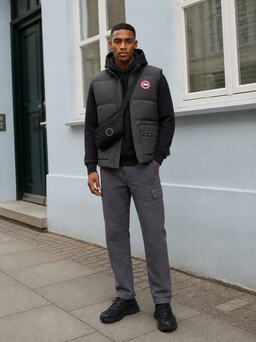Canada goose vest gr10k cargo moncler sneakers