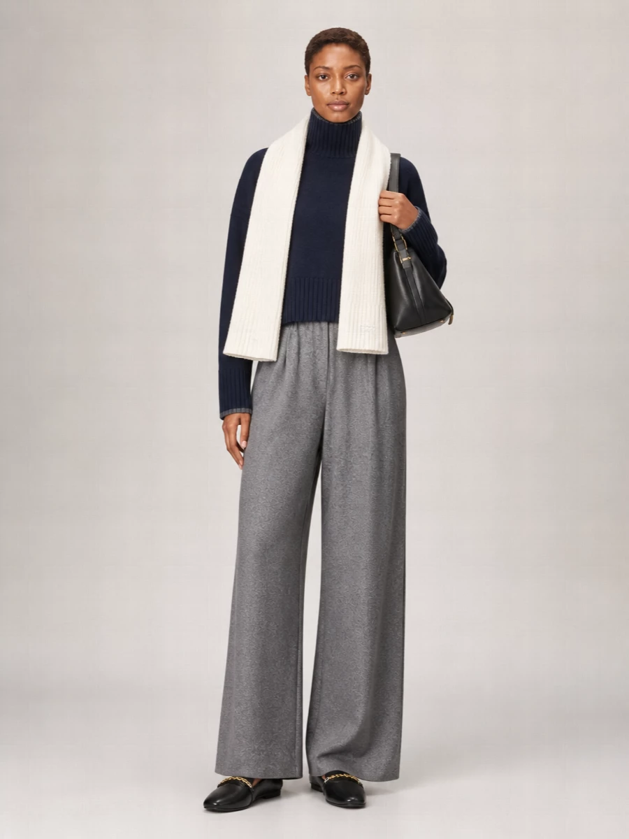 Pinko Cashmere Wool Ribbed Turtleneck Sweater