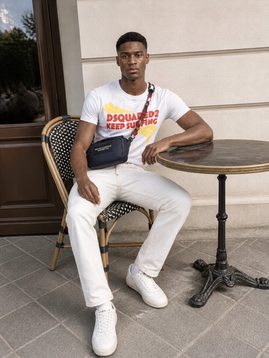 Dsquared2 surf tee off white jeans outfit