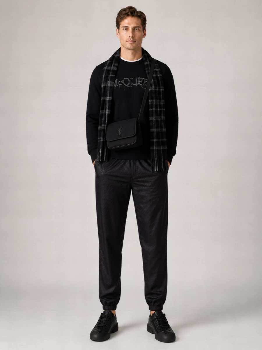 Alexander Mcqueen Wool Ribbed Crew-Neck Sweater