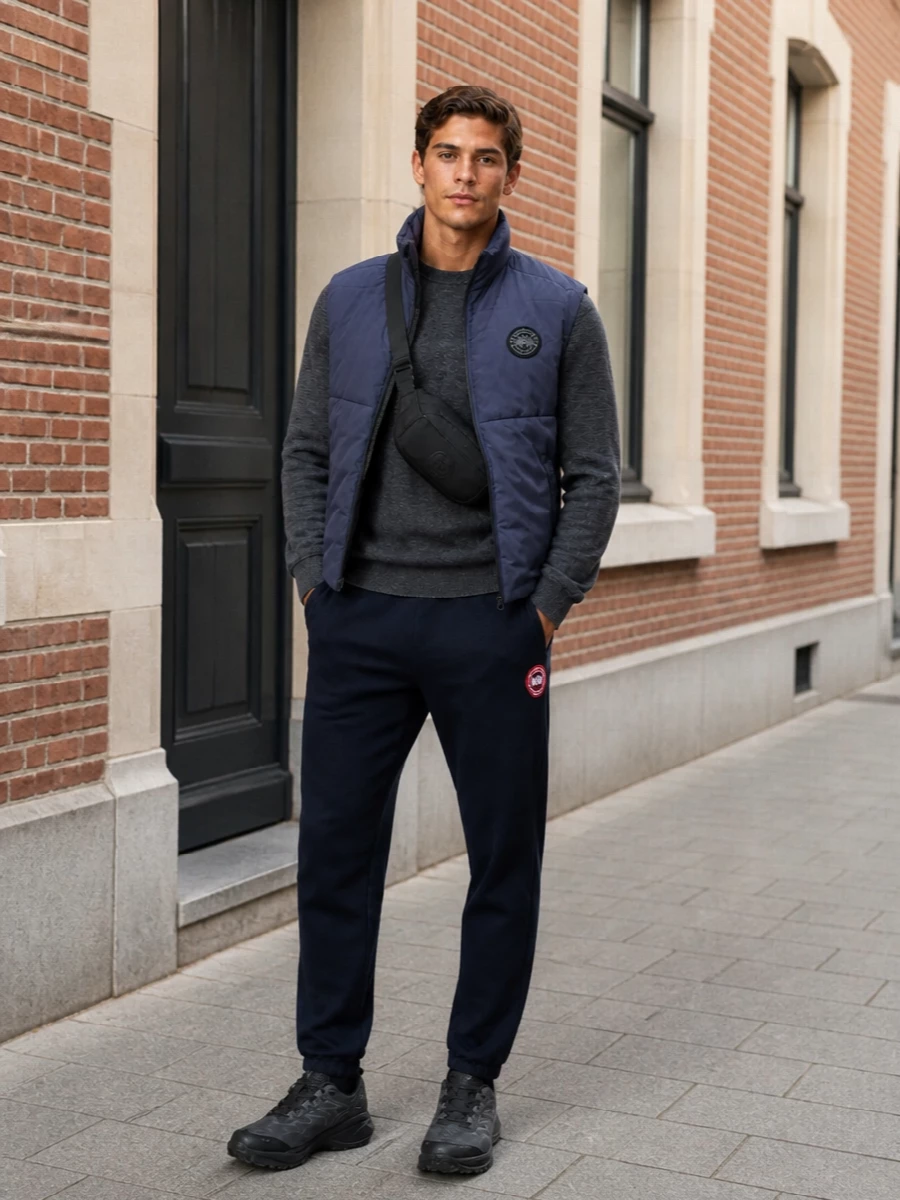 Canada goose gilet salomon trail sneakers outfit
