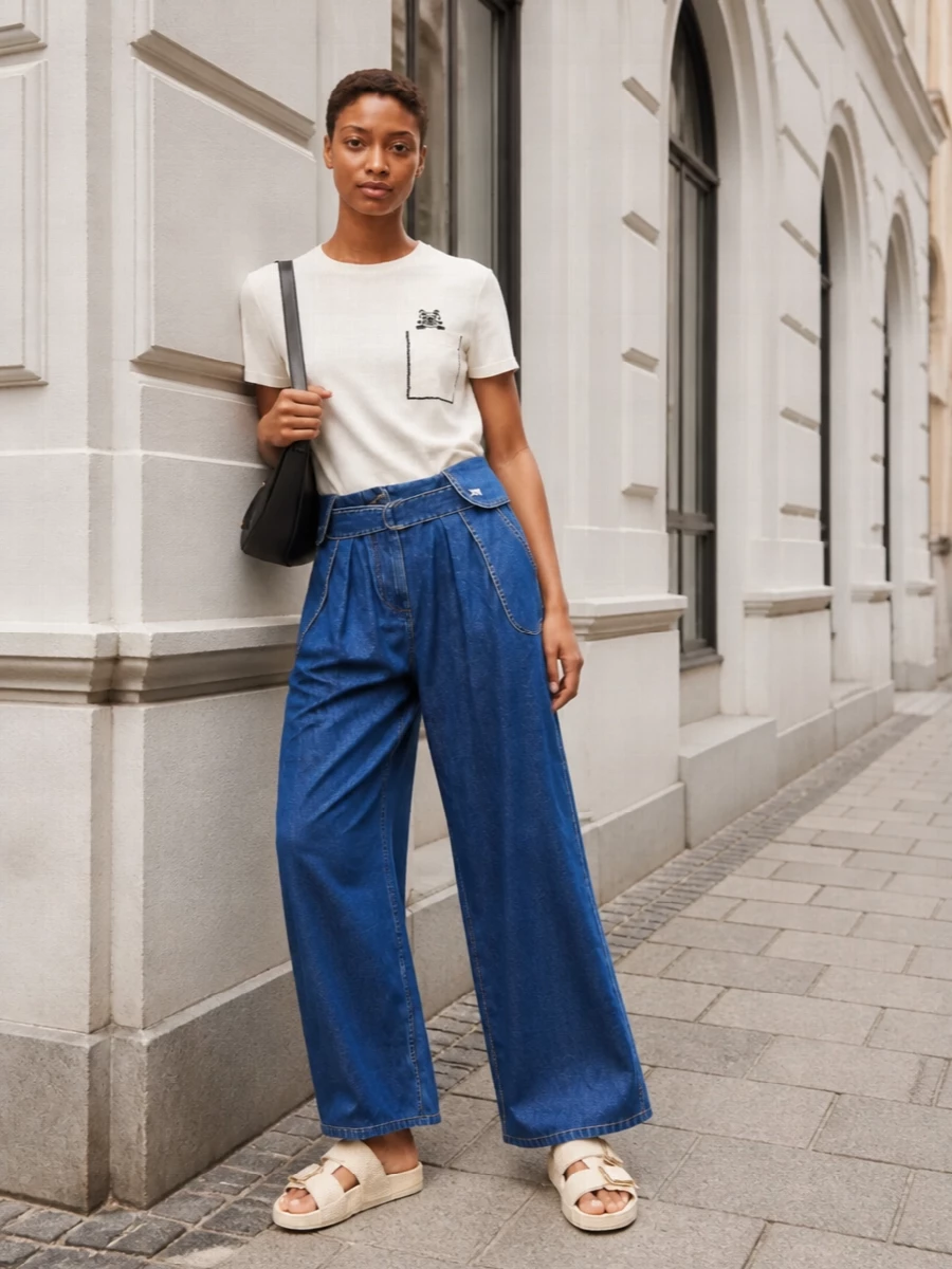 Loewe tee wide leg jeans flat slides