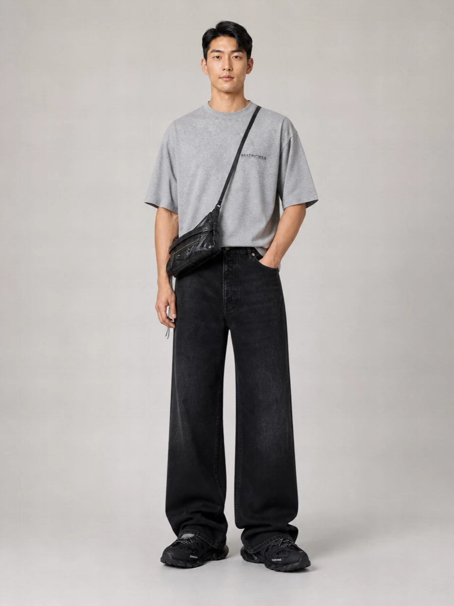 Balenciaga Cotton Logo-Print Short-Sleeve T-Shirt