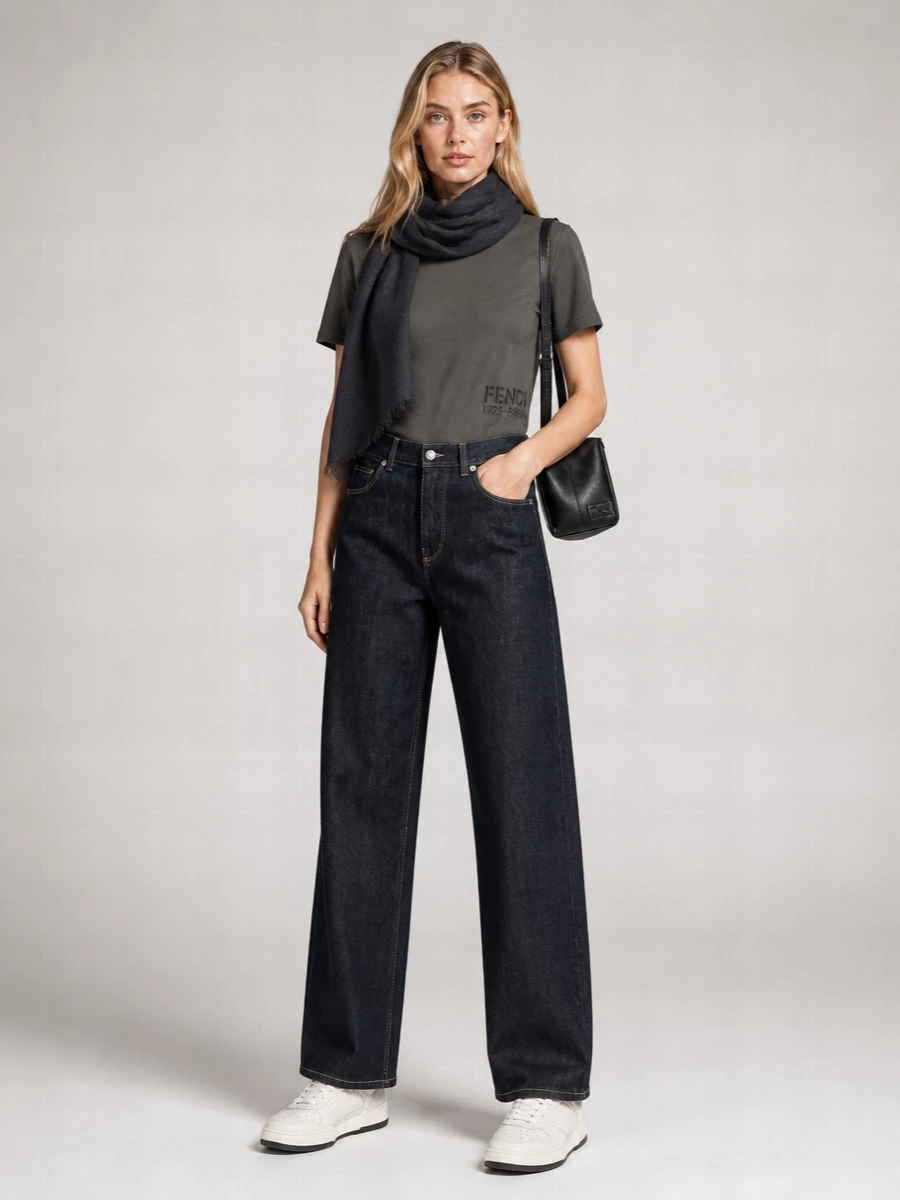 Fendi Cotton Logo Print T-Shirt