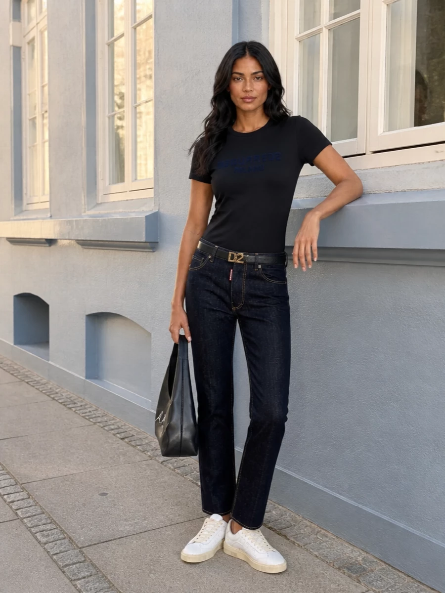 Dsquared2 black logo tshirt dark jeans outfit