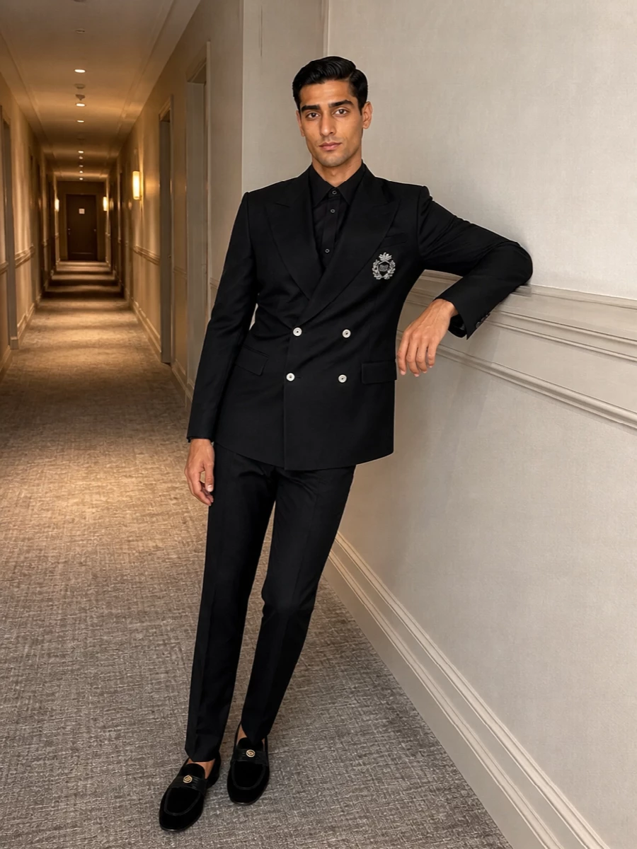 Dolce gabbana black dinner jacket evening outfit