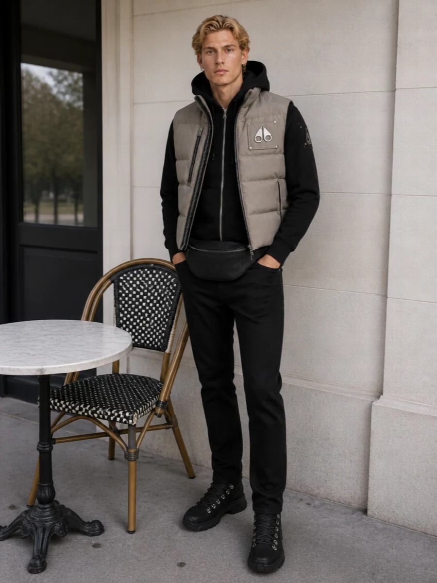 Moose knuckles gilet moncler boots black jeans
