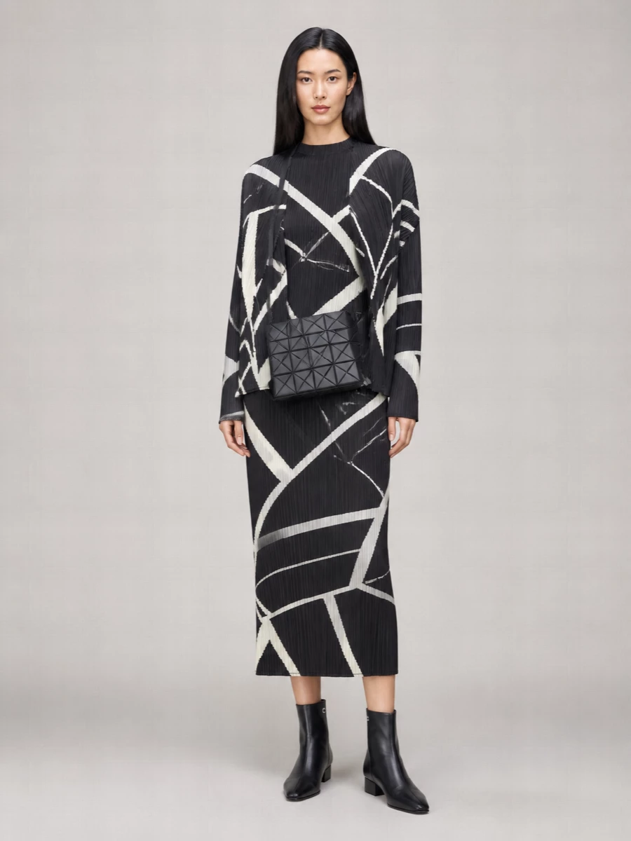Pleats Please Issey Miyake printed draped open-front blazer