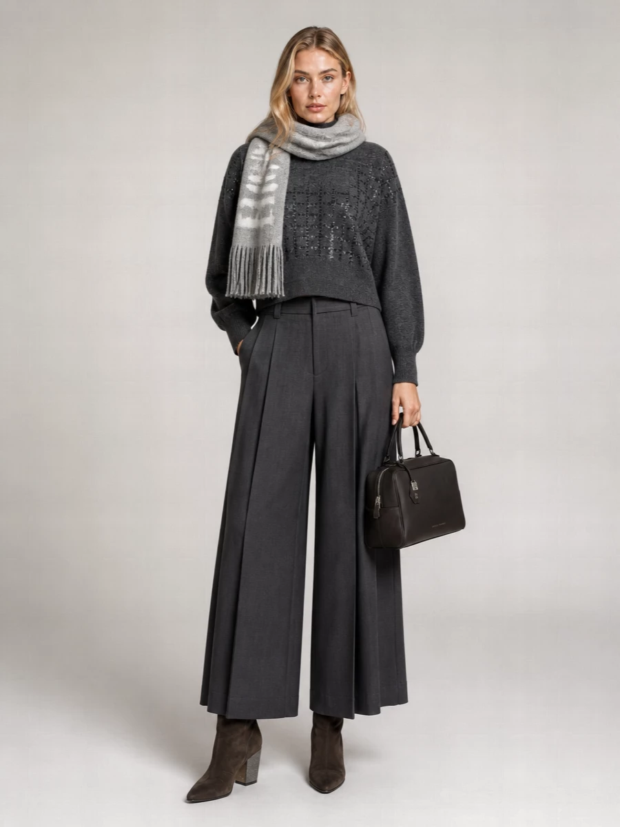 Brunello Cucinelli Cashmere Ribbed Turtleneck Sequin Loose-Fit Sweatshirt