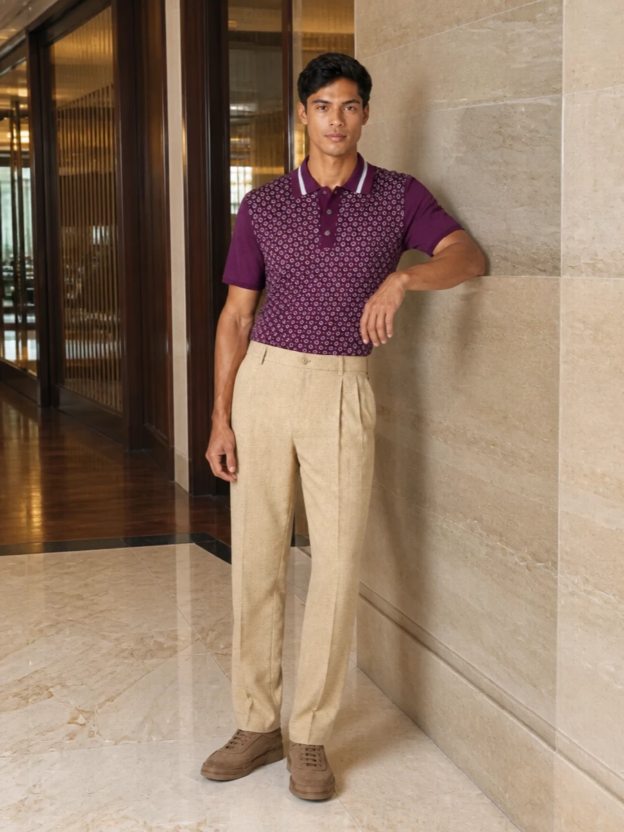 Drole polo beige trousers suede sneakers