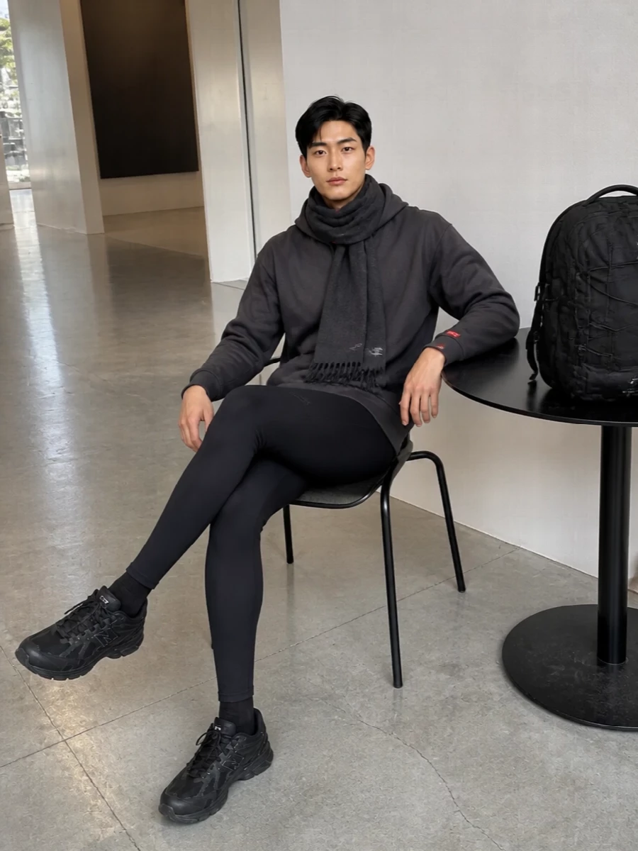 North face thermal leggings hoodie new balance runners