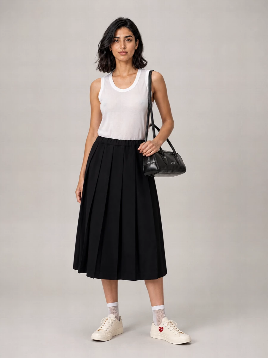 Comme Des Garçons Logo-Print Scoop-Neck Sleeveless Tank Top