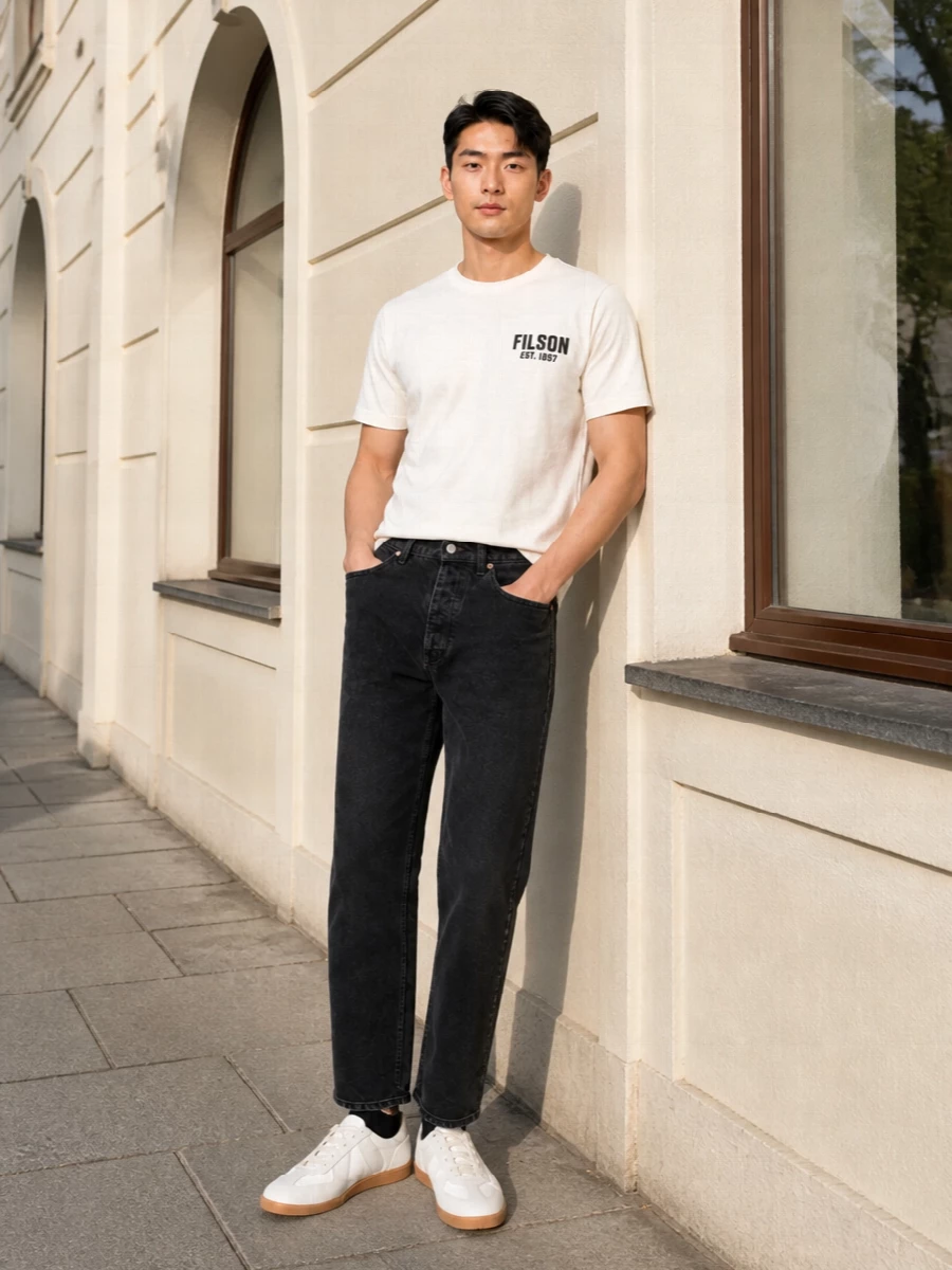 Junya tee margiela jeans sneakers outfit