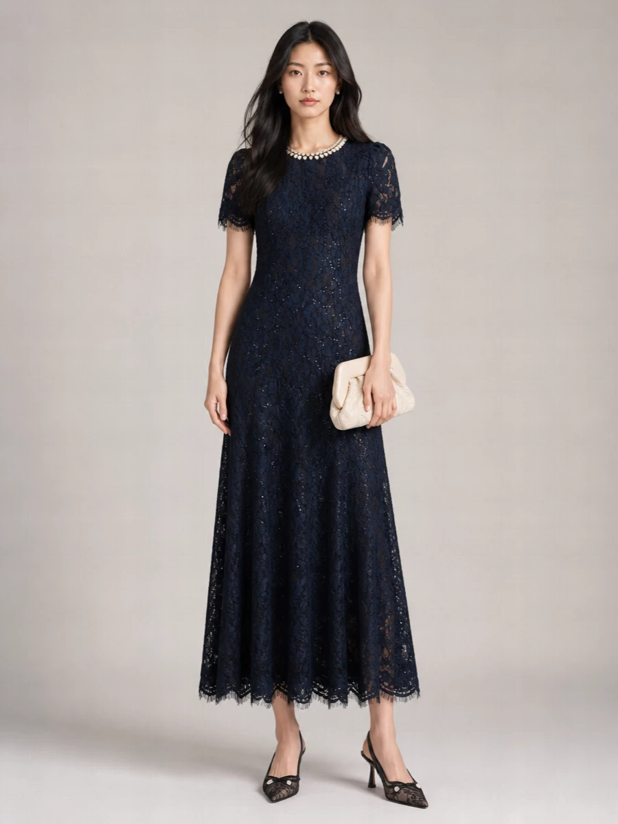 Themoiré Bios Medium Clutch Bag