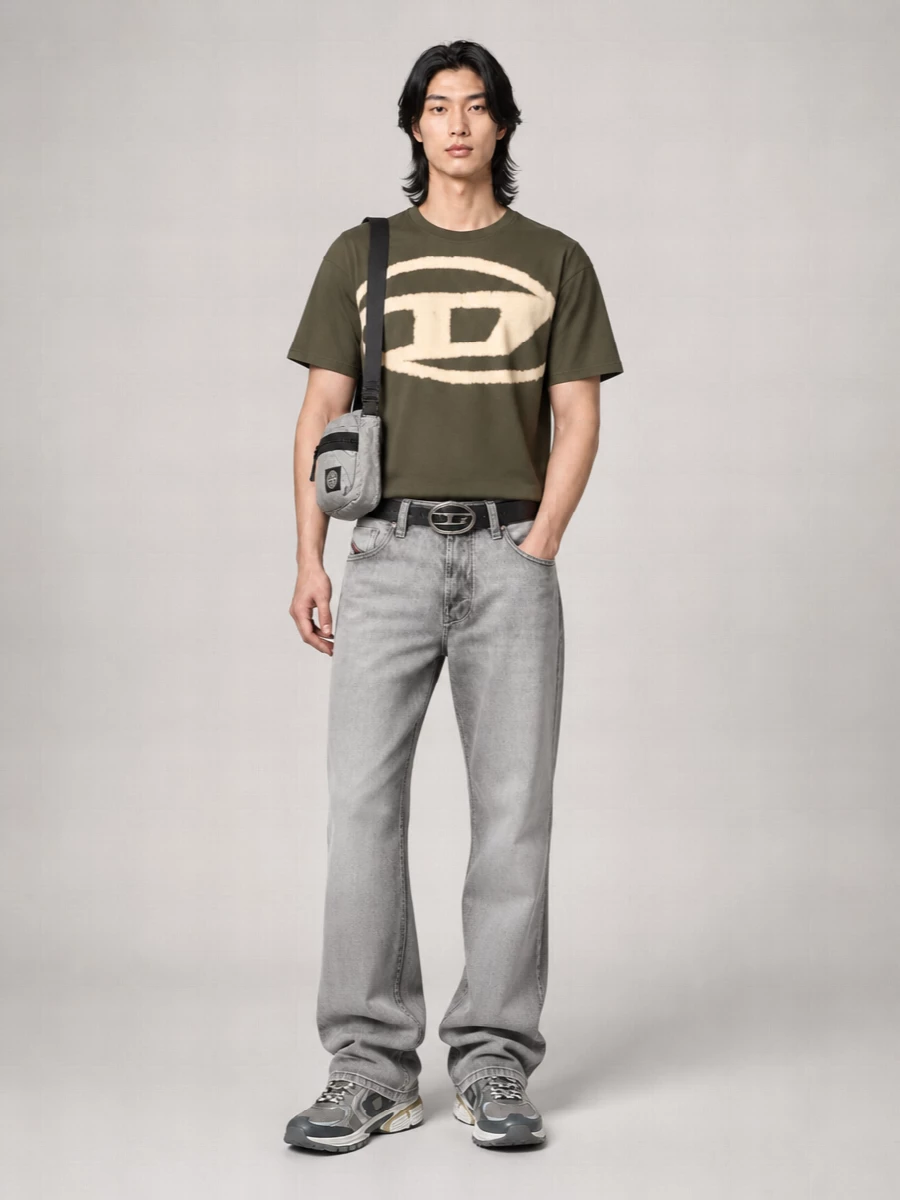 Diesel Relaxed-Fit Logo-Print T-Shirt