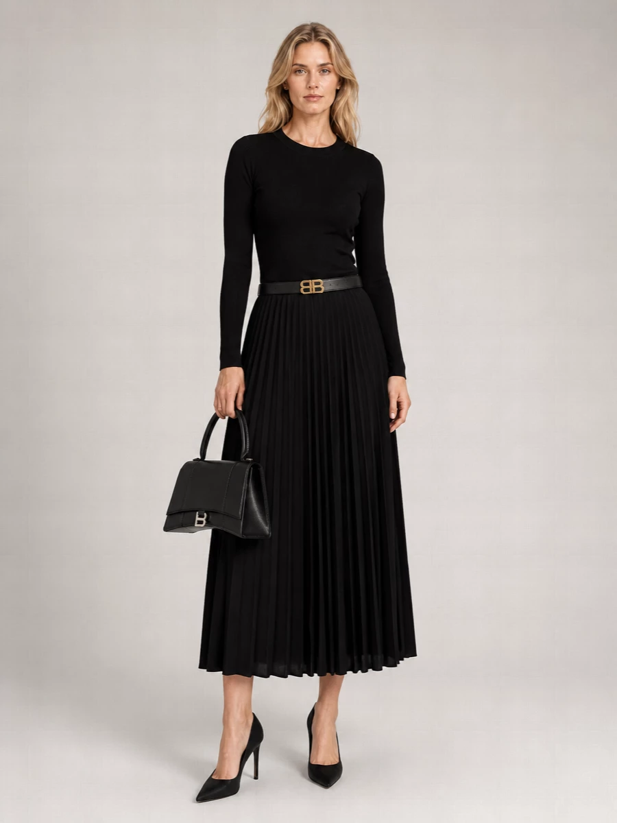 Balenciaga Open-Knit Wool Cropped Long-Sleeve Top