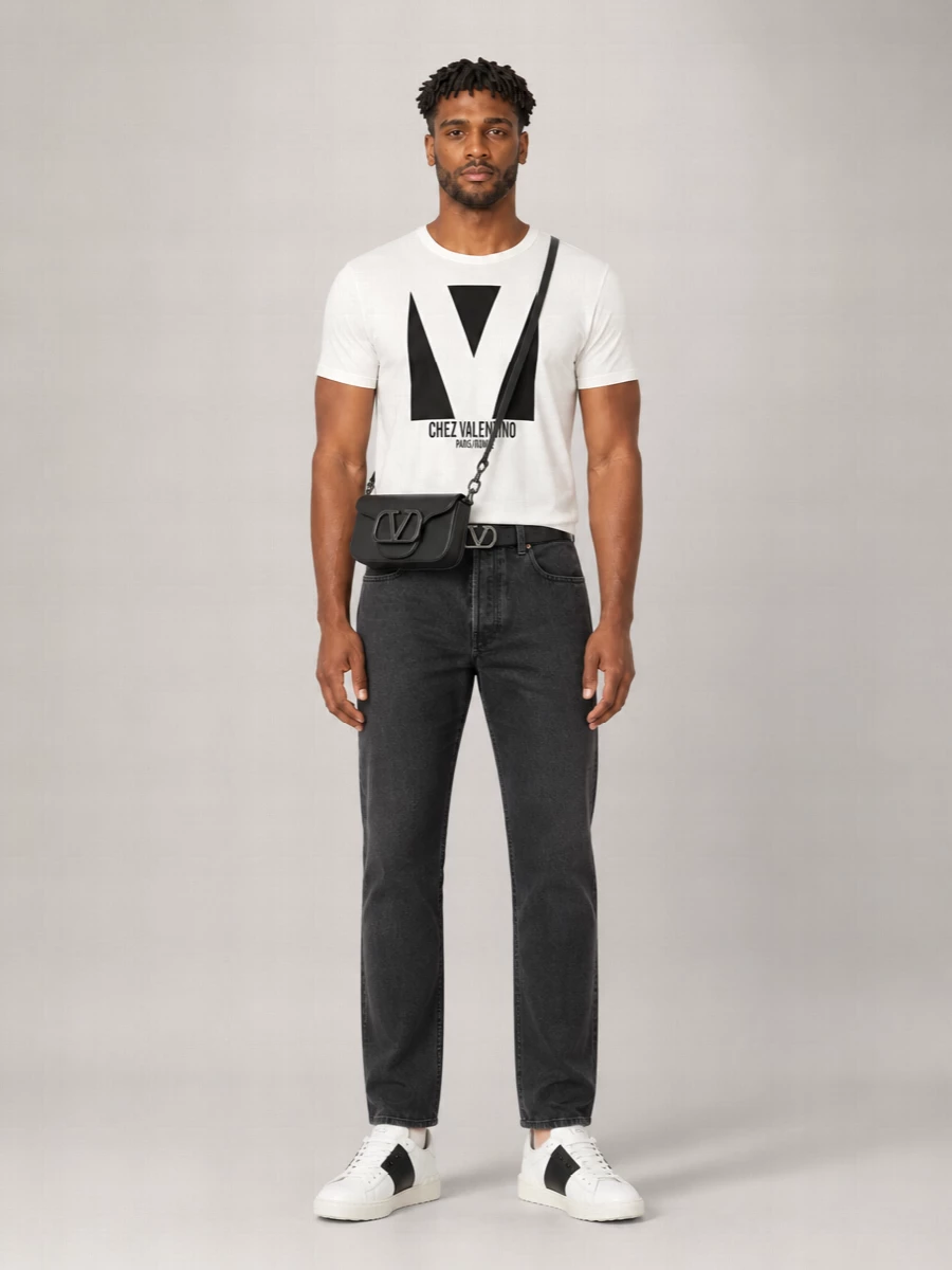 Valentino Cotton Relaxed-Fit Crewneck Logo-Print T-Shirt