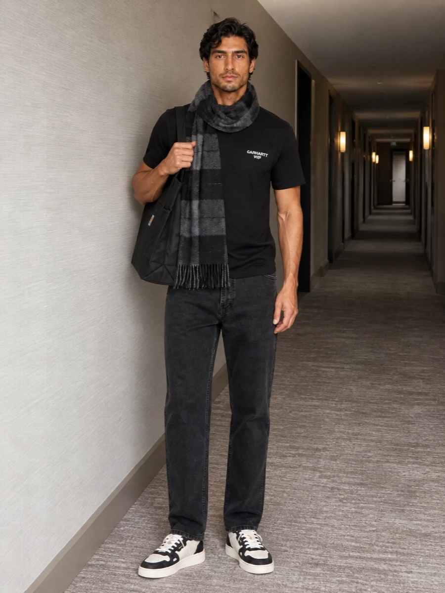 Carhartt wip black tee washed black jeans outfit