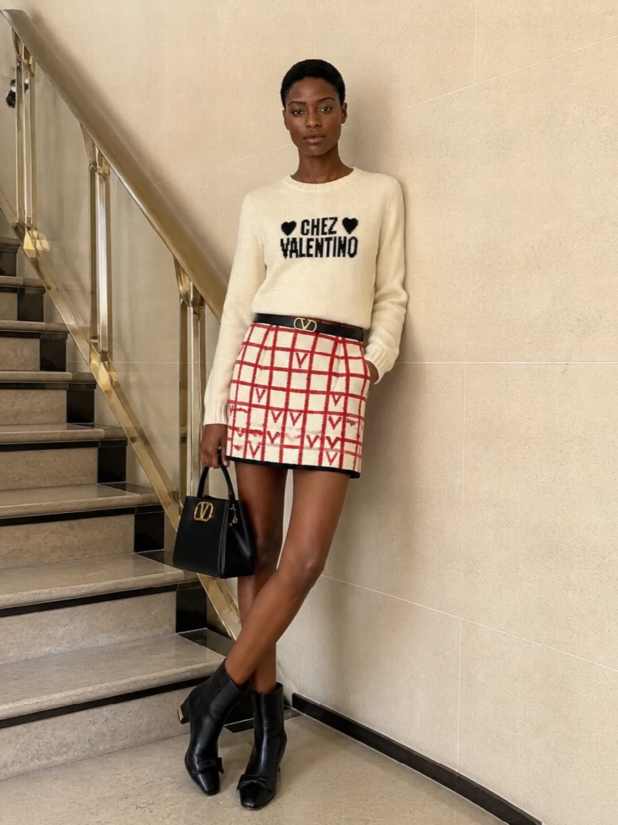 Valentino check mini skirt cream logo sweater
