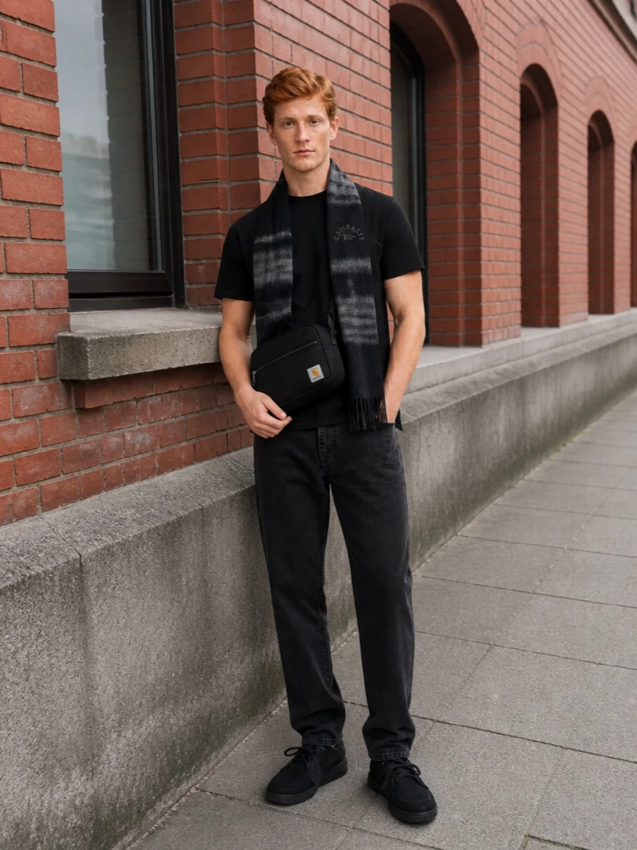 Carhartt black tee washed black jeans off white sneakers