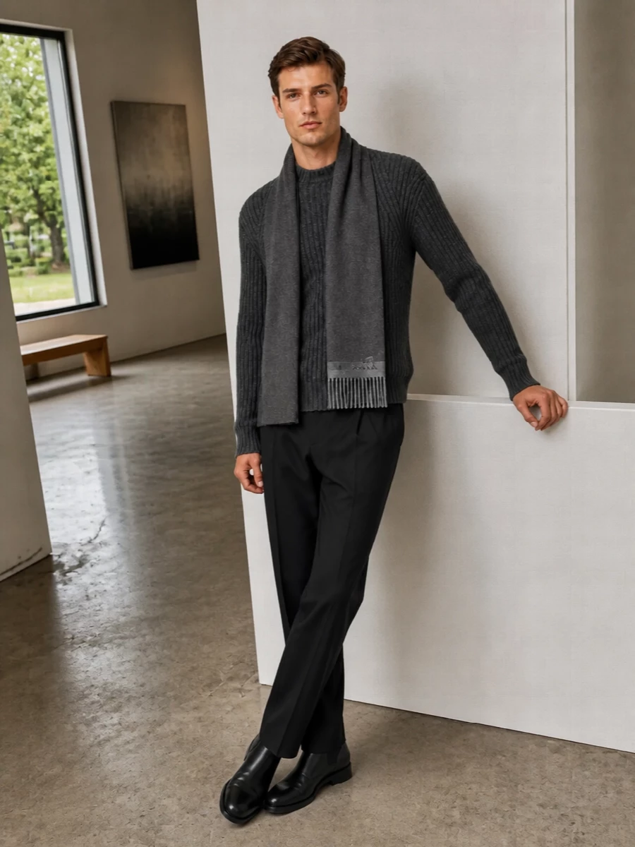 Alexander mcqueen charcoal sweater black trousers