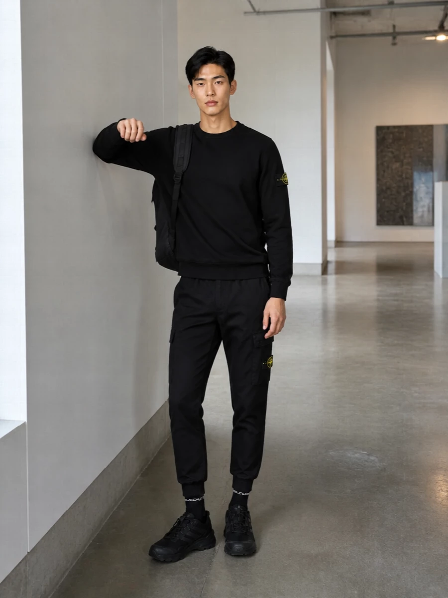 Stone island black cargo joggers sweatshirt outfit