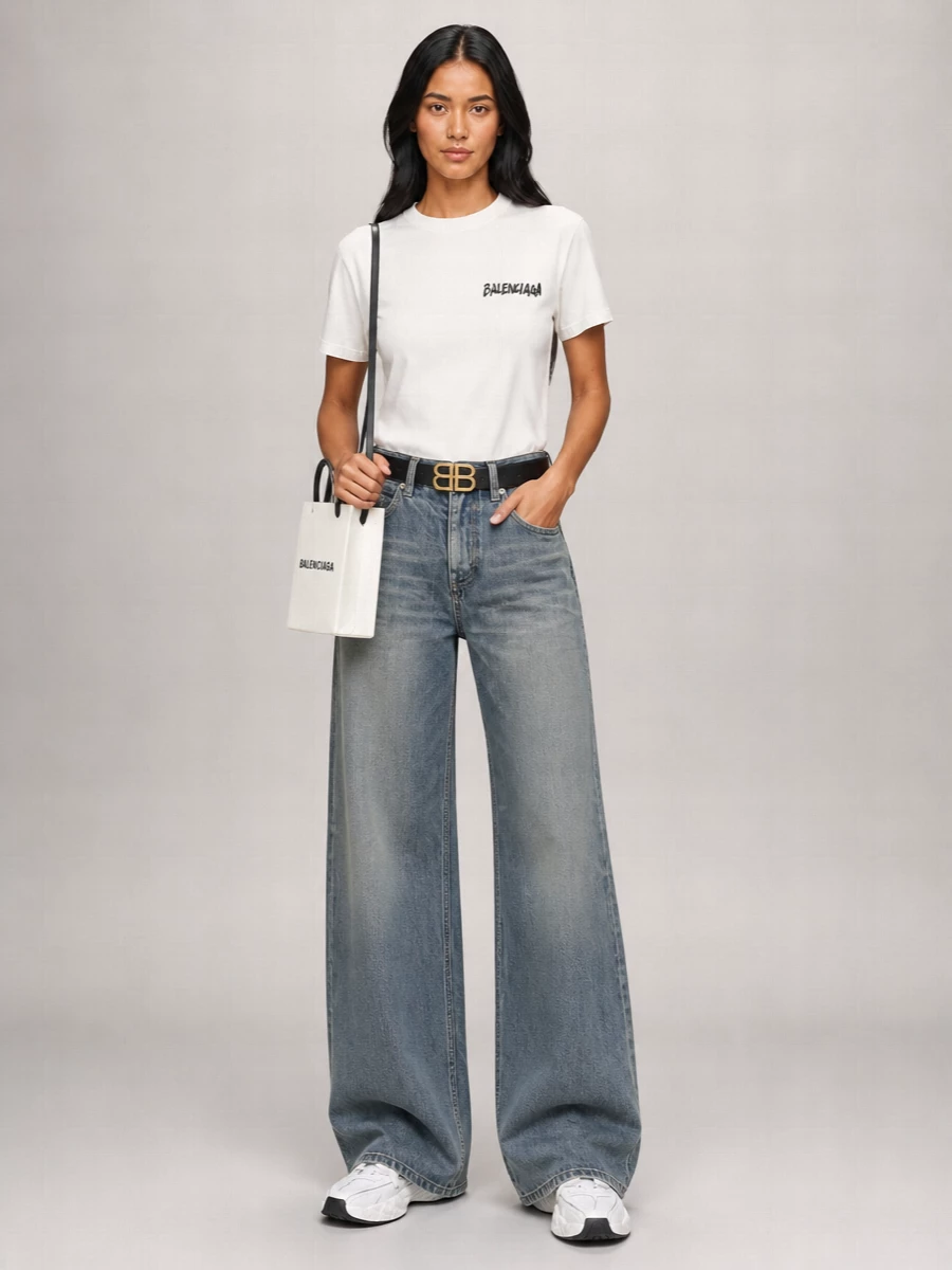 Balenciaga Cotton Relaxed-Fit Logo-Print T-Shirt