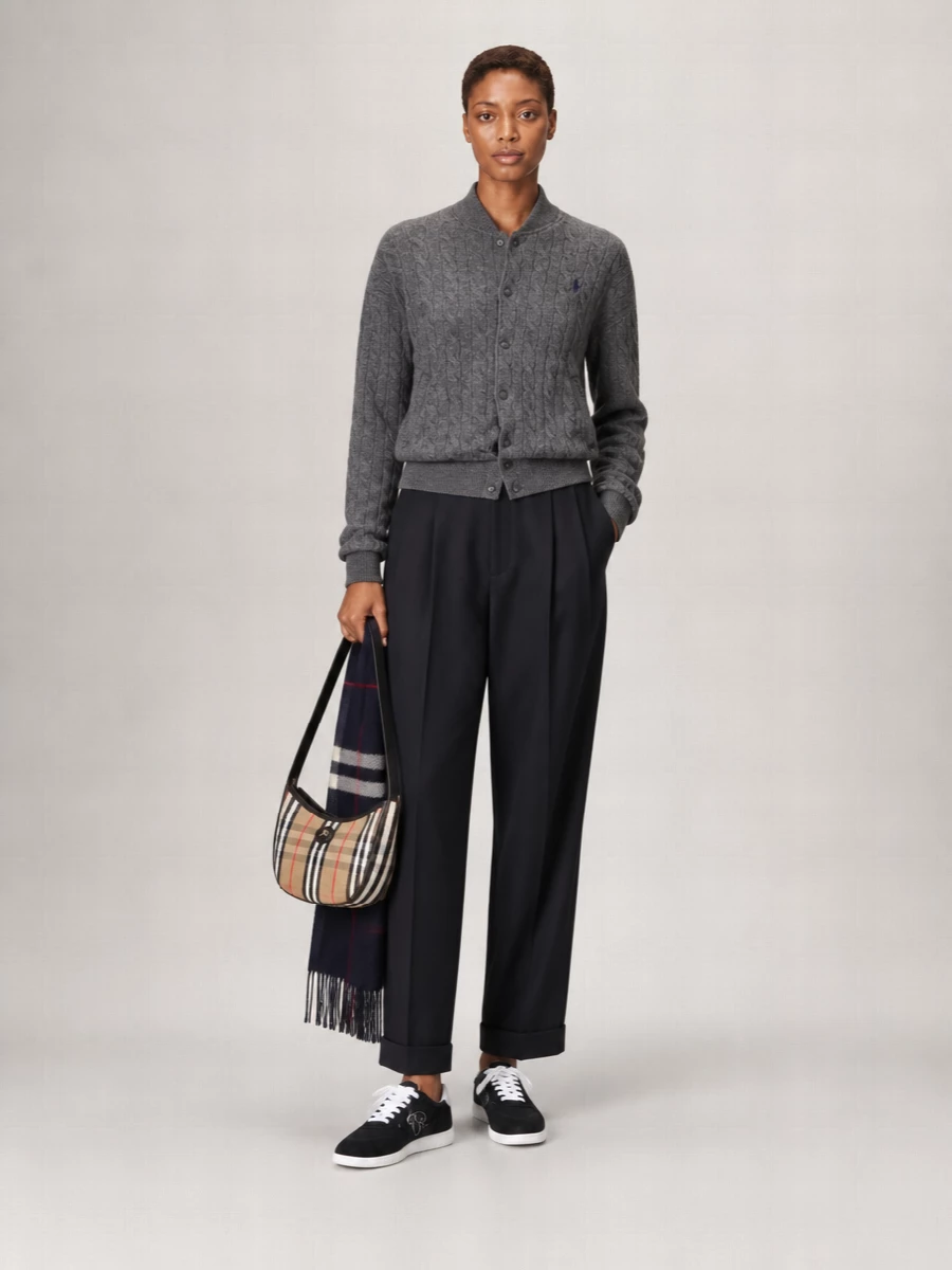 Roger Vivier Low Top Sneakers With Contrast Sole And Laces