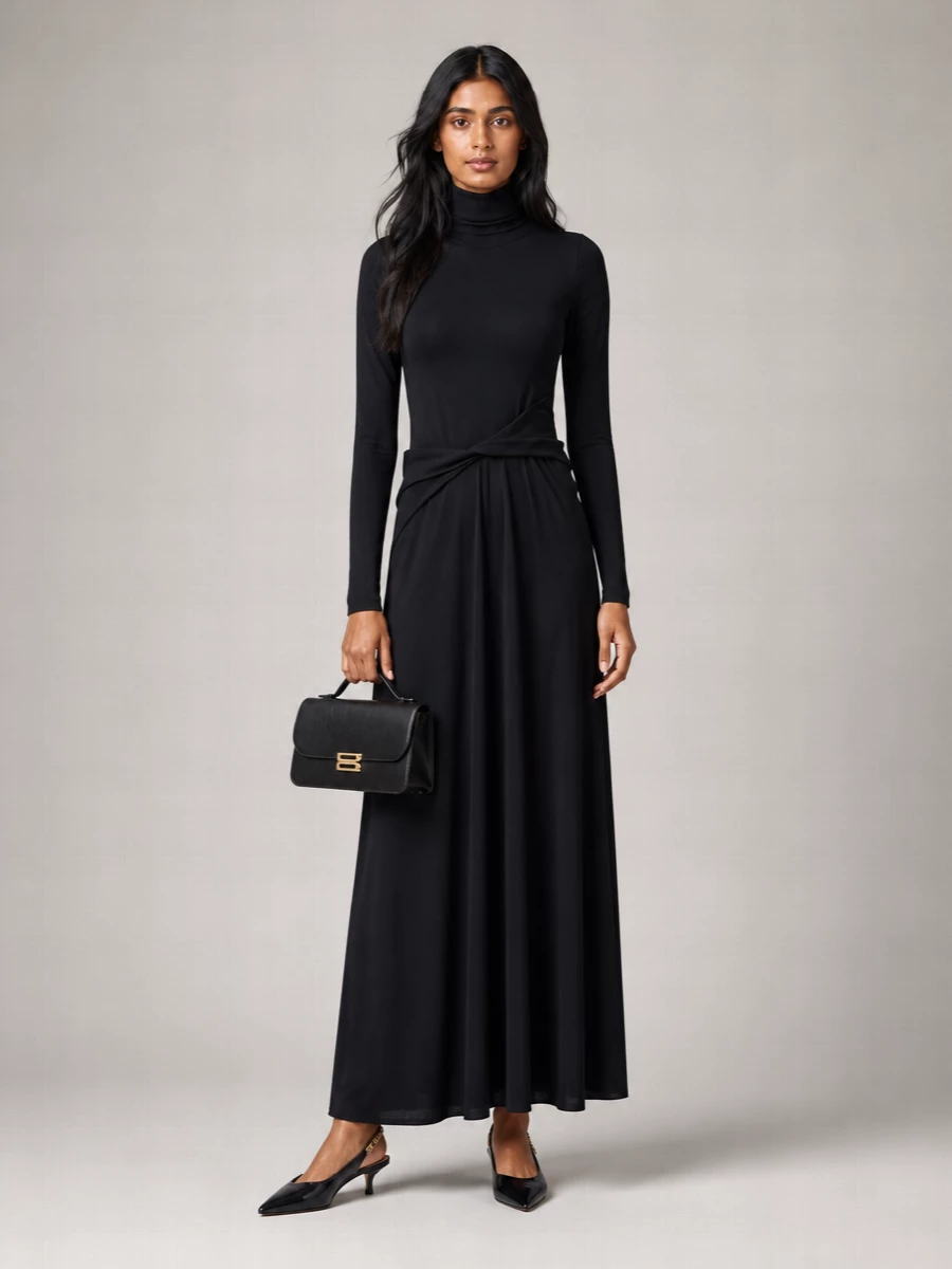 Victoria Beckham Dorian Midi Leather Clutch Bag
