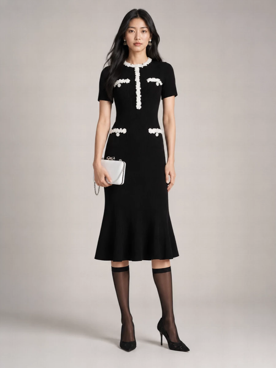Self-Portrait The Bow Clutch Bag