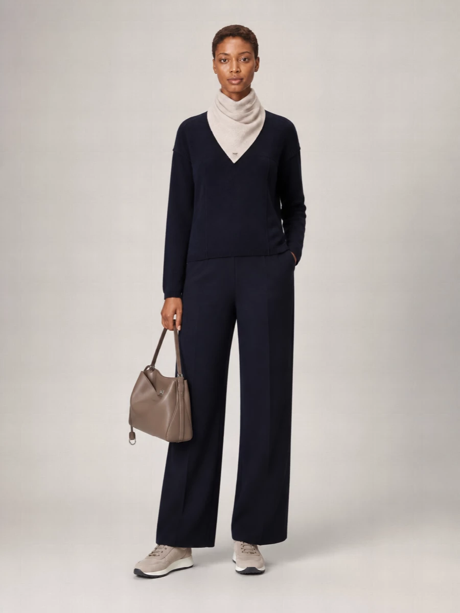 Guest In Residence Wool And Cashmere Crew-Neck Sweater
