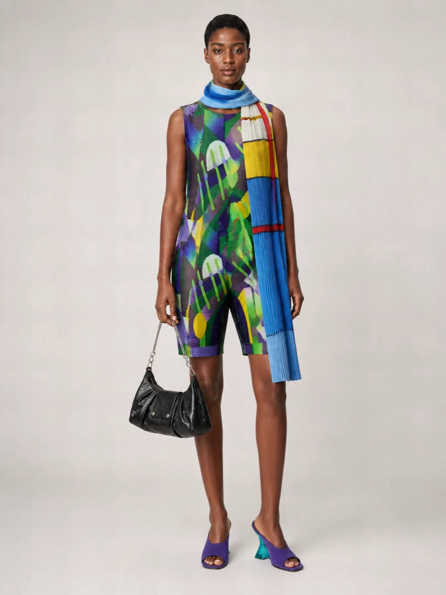 Pleats Please Issey Miyake Printed Wide-Leg Cropped Knee-Length Shorts