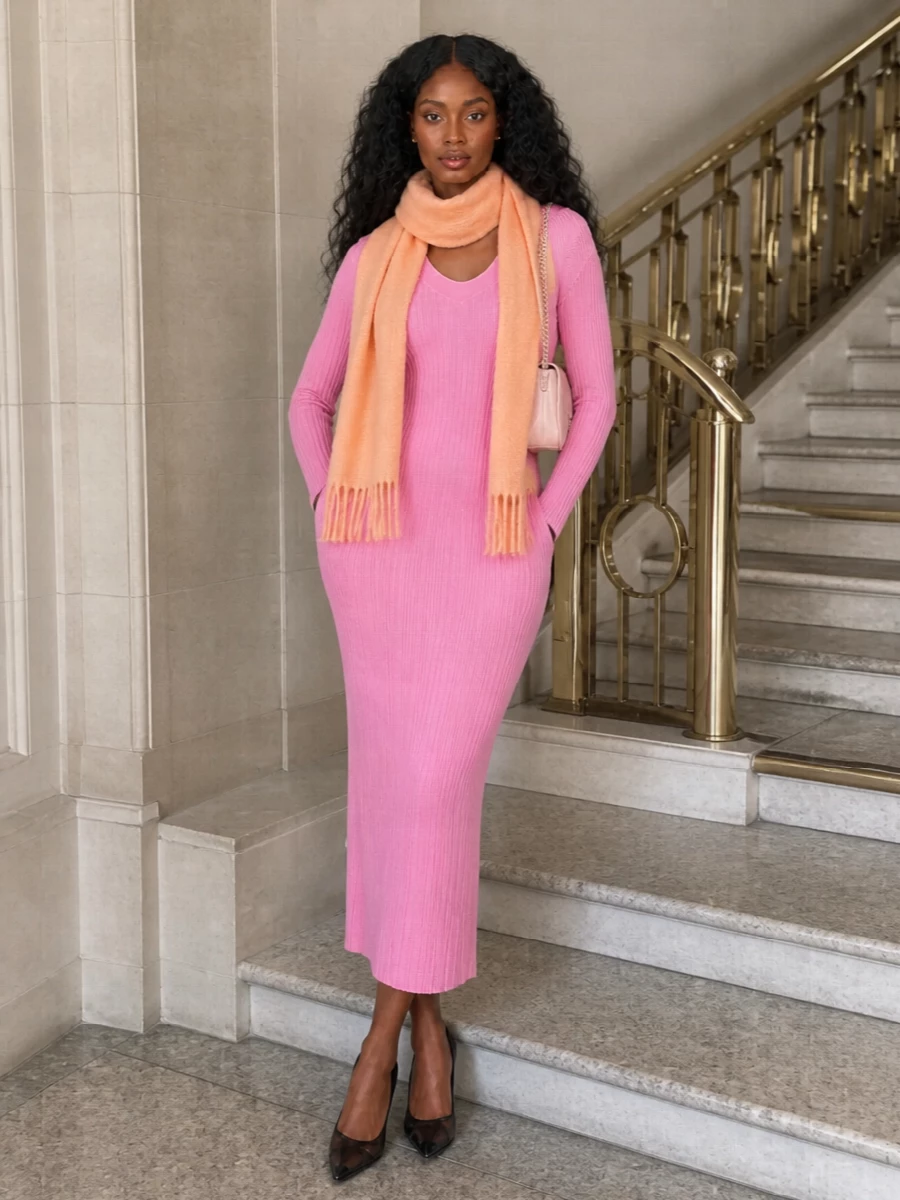 Moschino pink knit dress black heels blush bag