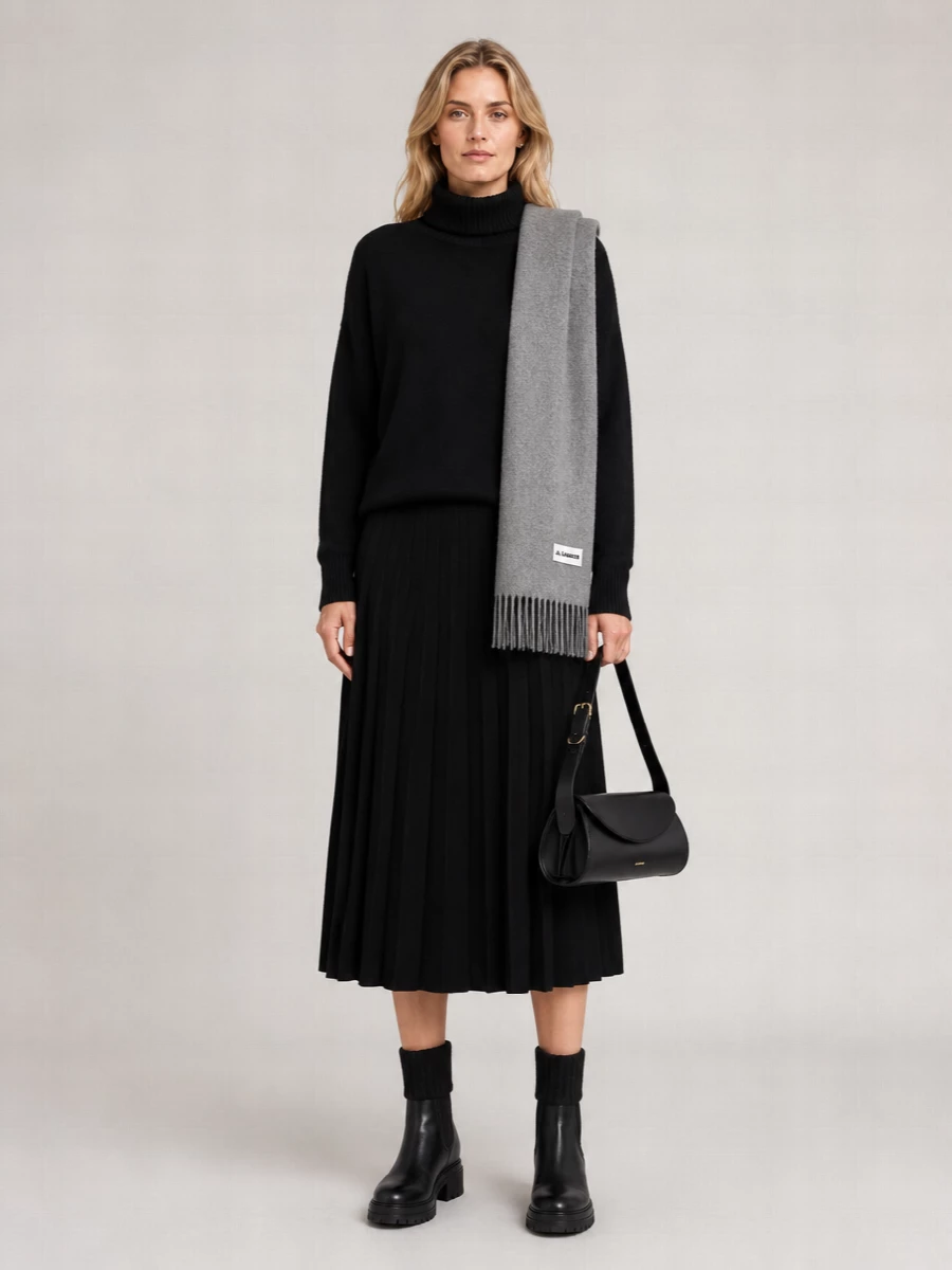 Lisa Yang Cashmere Heidi Turtleneck Sweater