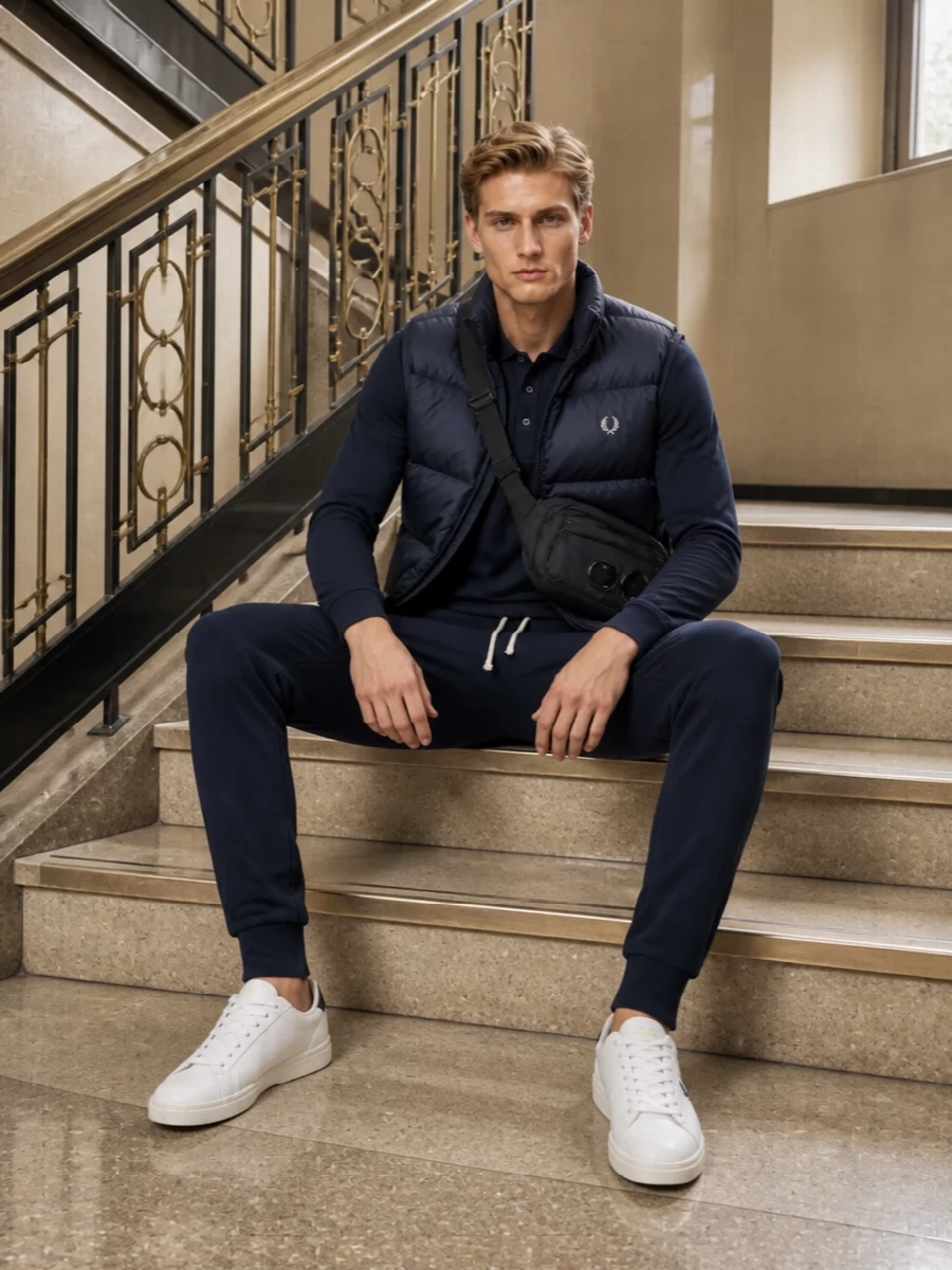 Fred perry gilet long sleeve polo joggers outfit