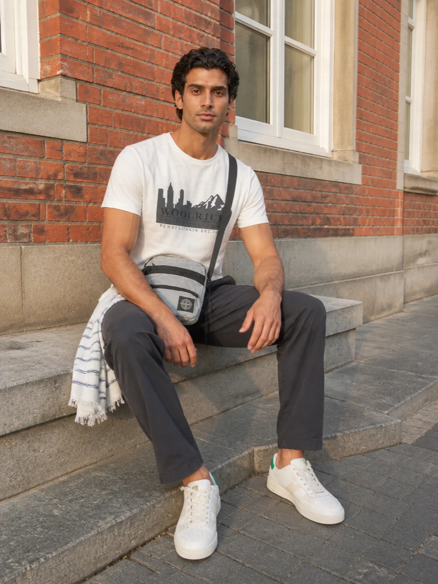 Woolrich tee chinos sneakers outfit