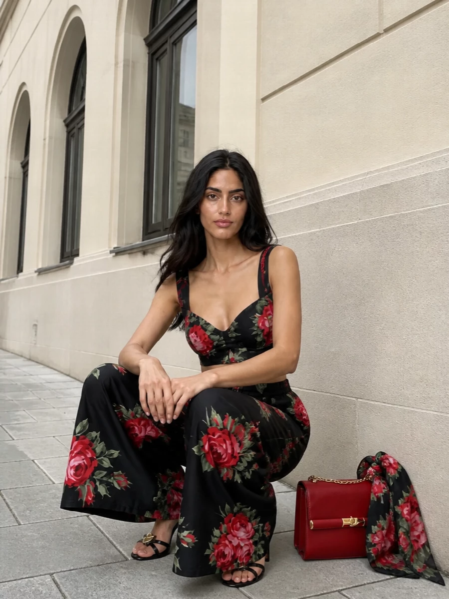 Dolce gabbana black rose wide leg trousers outfit
