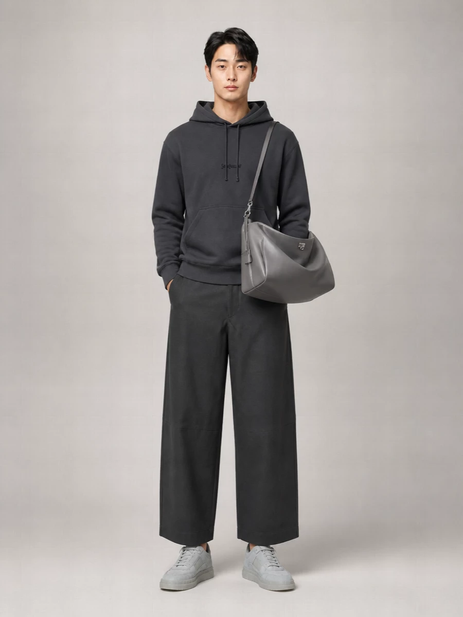 Valentino Garavani Leather Panelled Sneakers