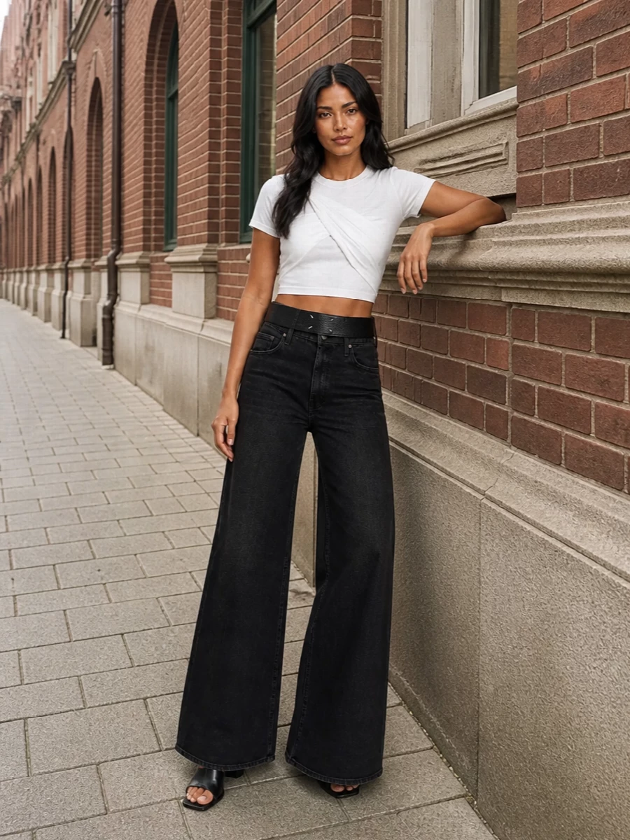 Patou crop top wide leg mother jeans outfit