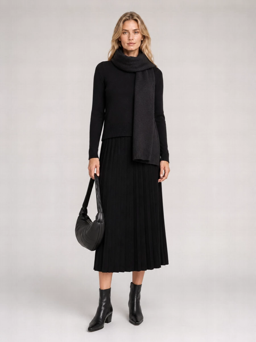 Lisa Yang Cashmere Ribbed Crewneck Sweater