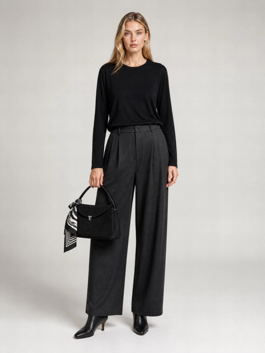 Totême Wool Fine-Knit Long-Sleeve Sweater