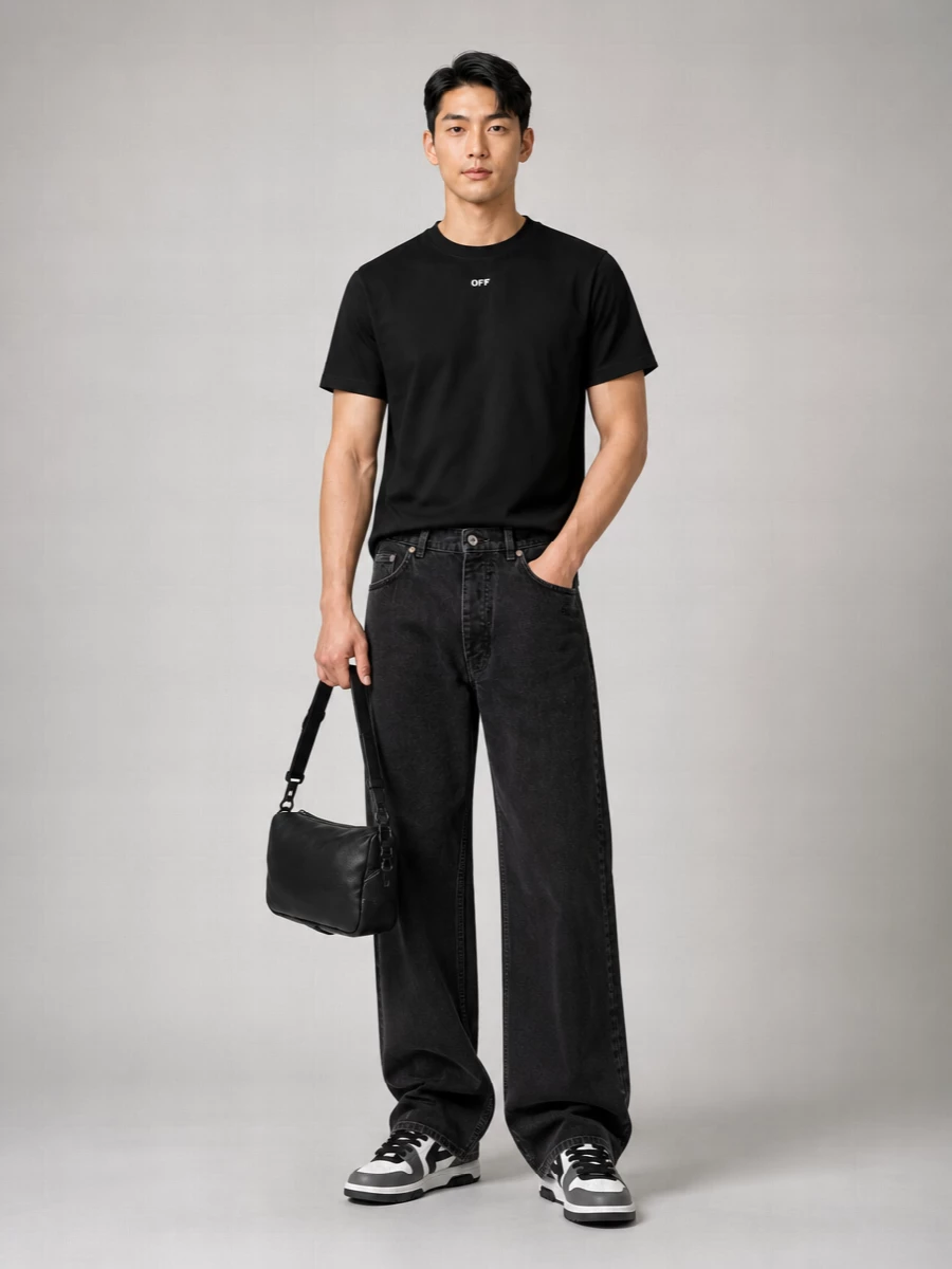 Off-White Graphic Print Crew Neck Cotton T-Shirt