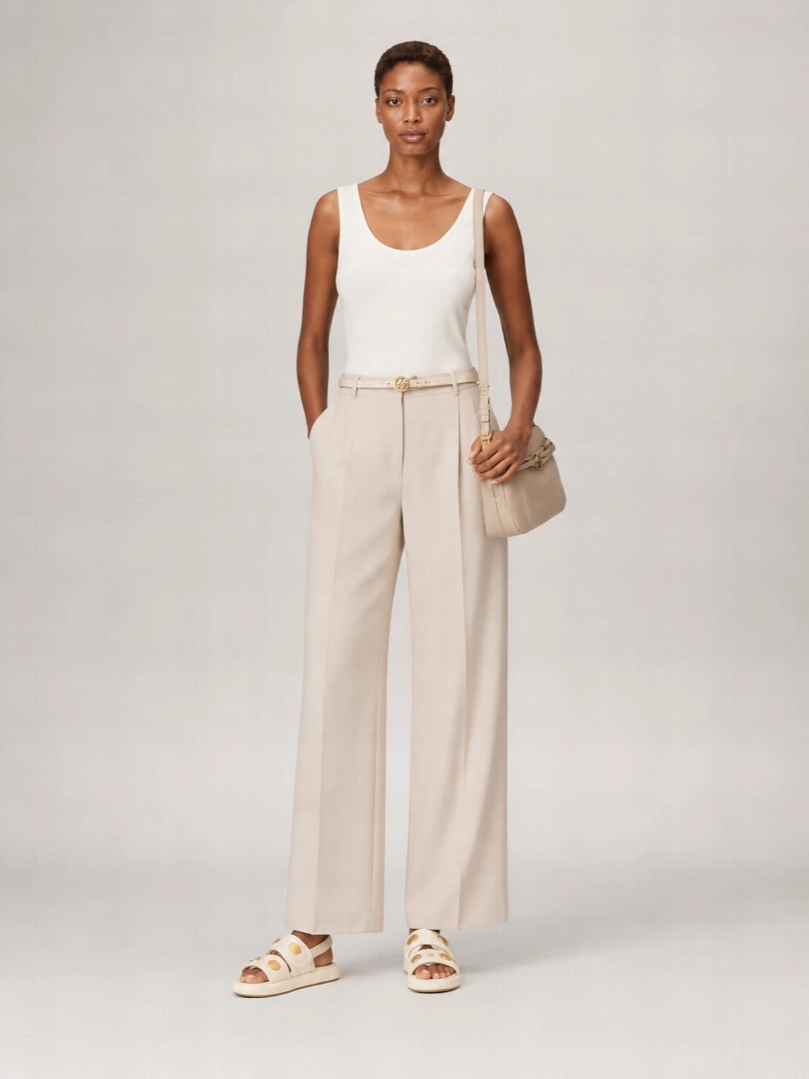 Pinko Sleeveless Scoop Neck Lightweight Side Slits Top