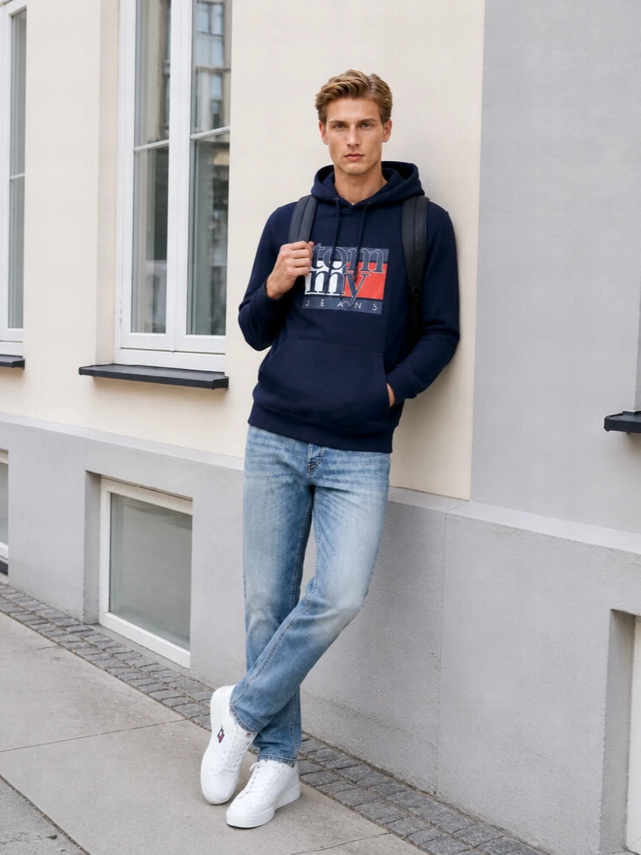 Tommy hoodie diesel jeans white sneakers
