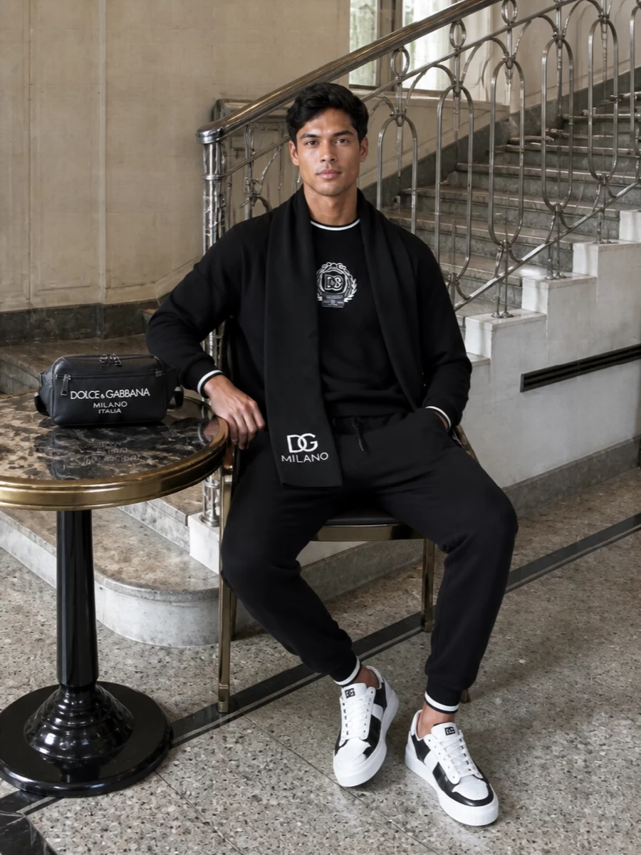 Dolce gabbana black sweatshirt joggers sneakers