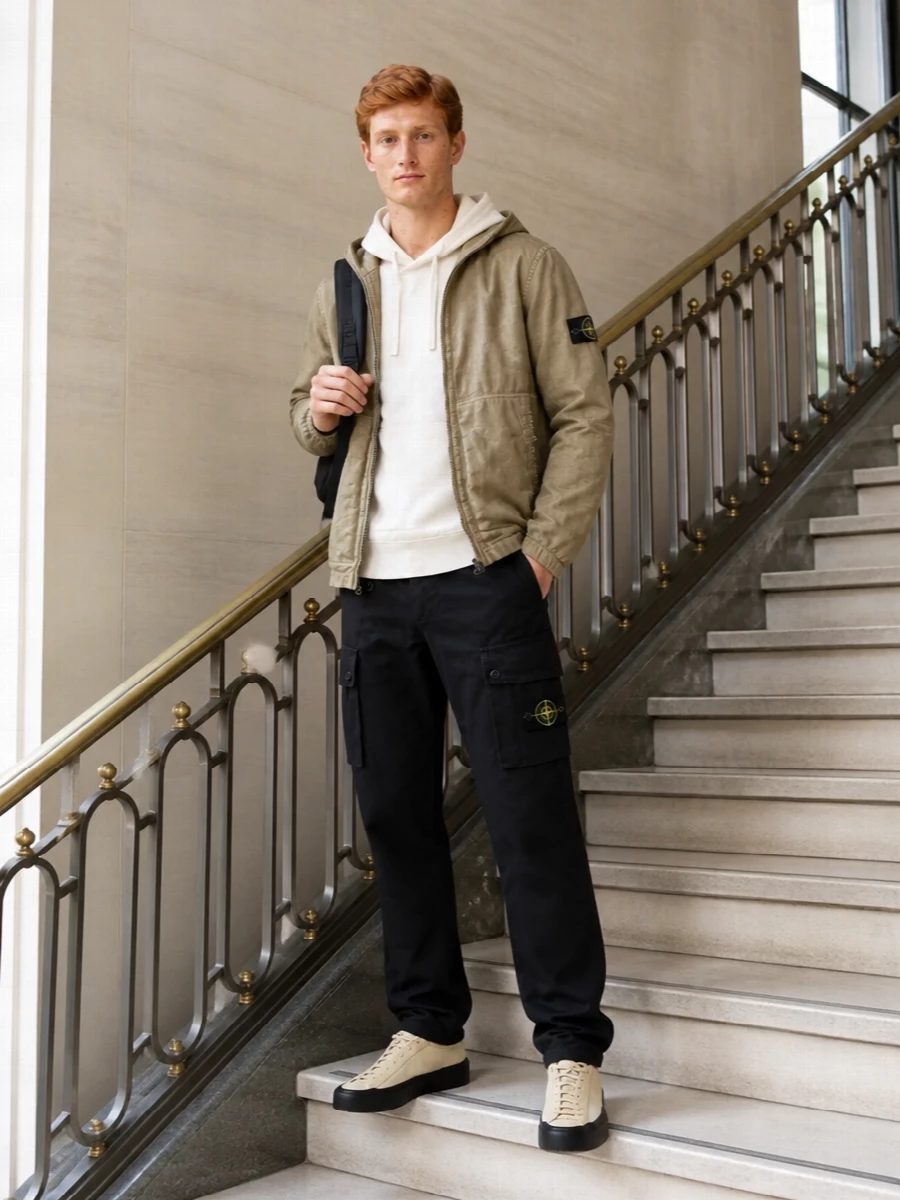 Stone island khaki jacket black cargo outfit